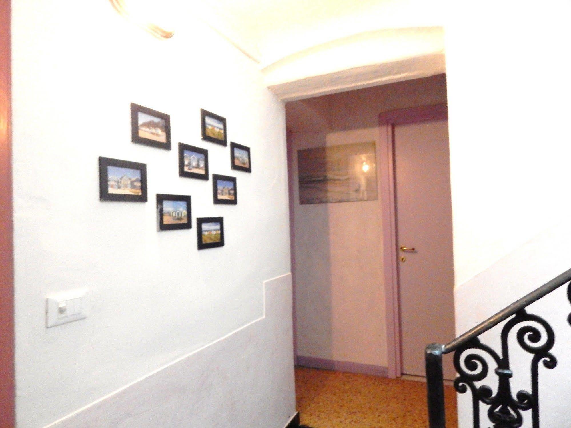 Hotel Glicine Ноли Экстерьер фото